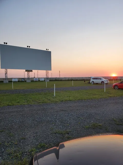 Quasar Drive-In