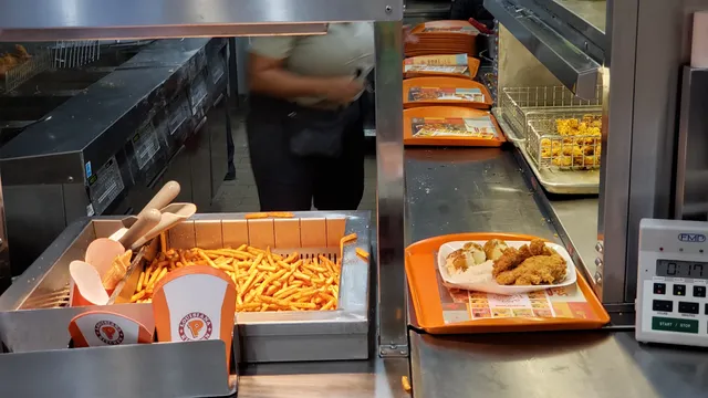 Popeyes - Shopping Center Norte