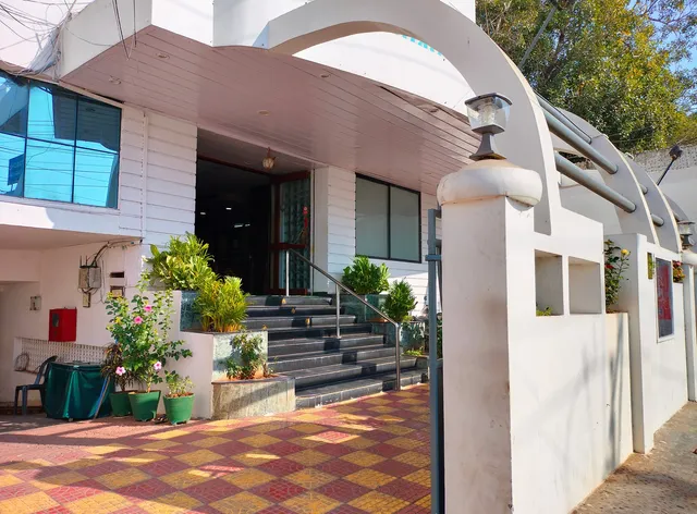 Flagship Hotel Sripada