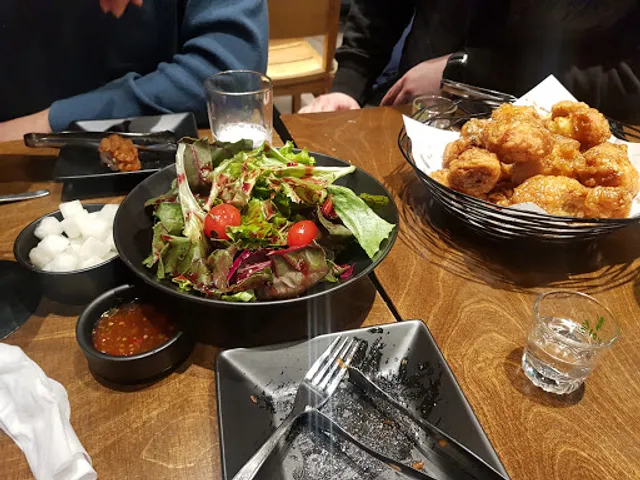 교촌치킨 율량점