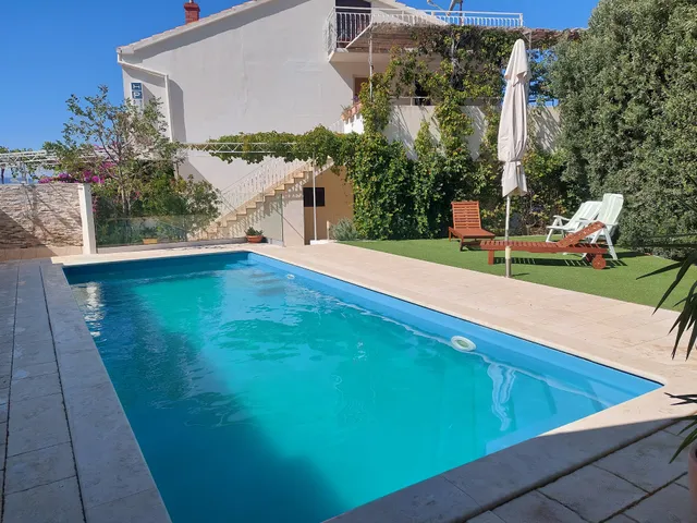 Apartments Senje - Komiža