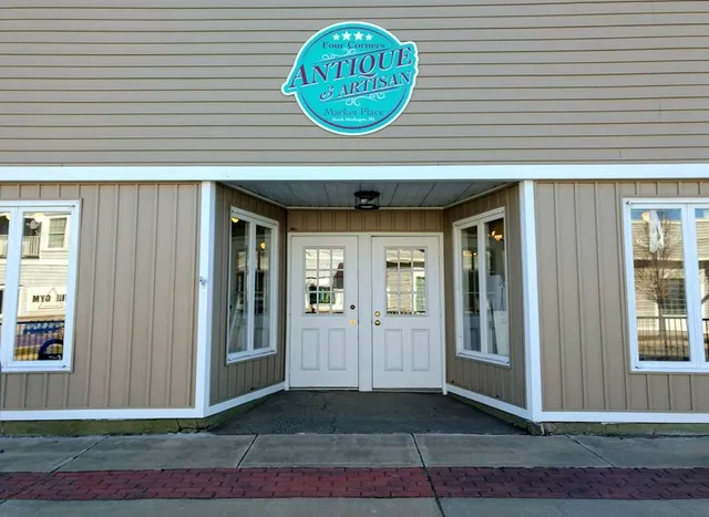 Four Corners Antique & Artisan Marketplace