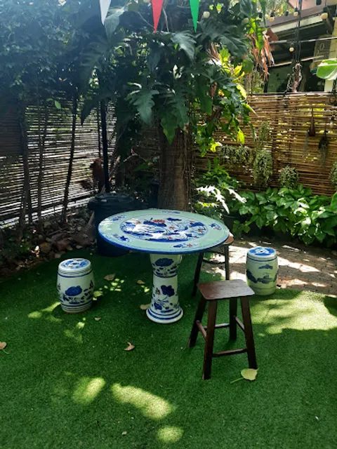 บ้านลลิณ (Lalin Thai Café)