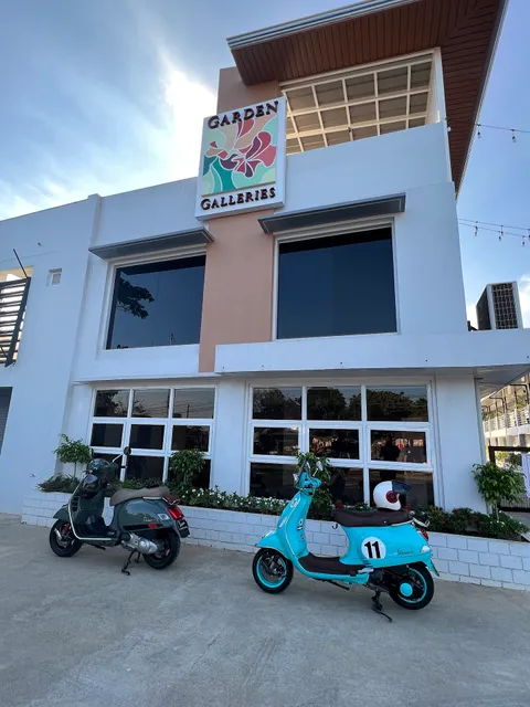 The Garden Galleries Boutique Hotel