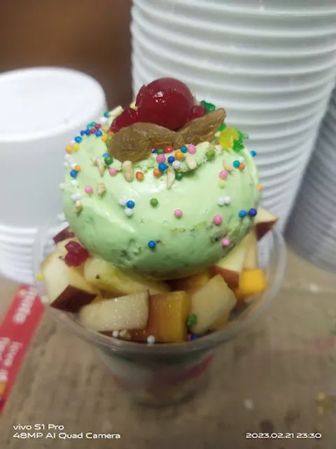 ICE CAFE & LASSI SHOP