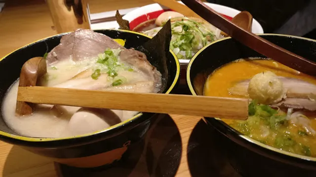 KINTON RAMEN YONGE & EGLINTON