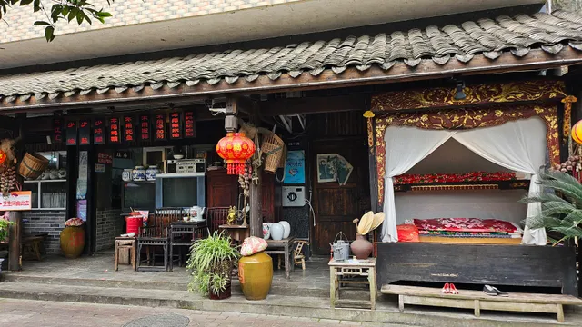 Diving Fish Restaurant Leshan Br.