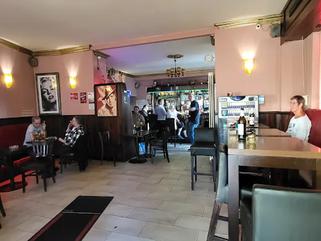 Bierquelle 65 - Cafe Bar, Eckkneipe