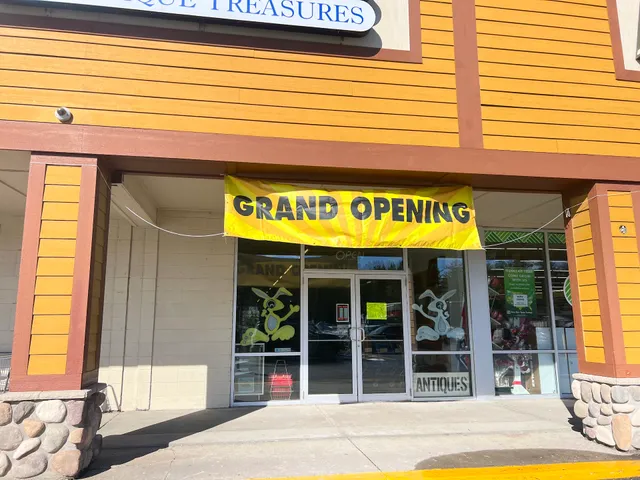 The Rabbit Hole Antiques and Treasures