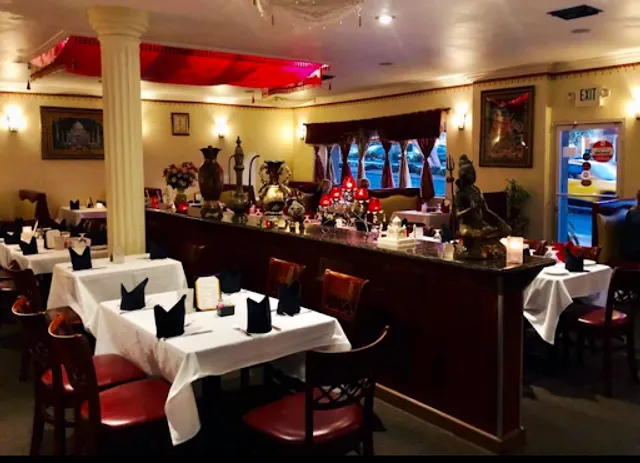 India’s Tandoori Halal Indian Restaurant near Lax