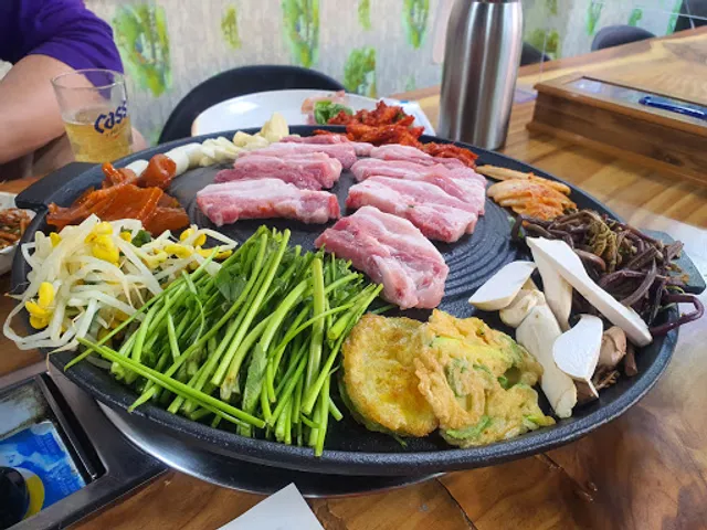 더덕솥뚜껑삼겹살