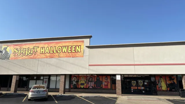 Spirit Halloween