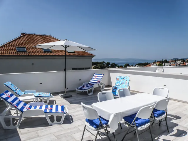 Apartment Marijan with a terrace | Free parking | Beach nearby - Split