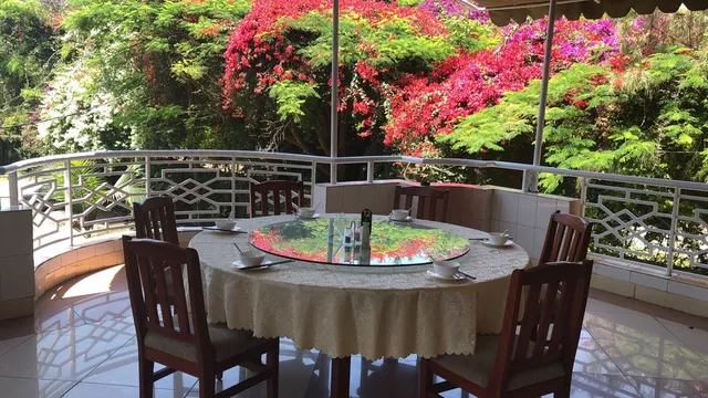 No 6 Simeon Hotel 六号会馆