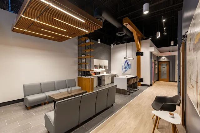 Salons by JC Aliana Trace