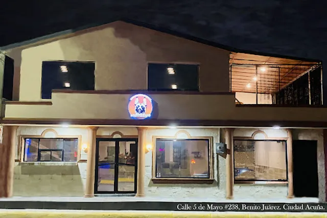 LOS PERROS RESTAURANTE BAR