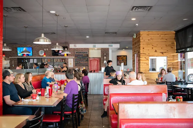 Butters Breakfast & Lunch