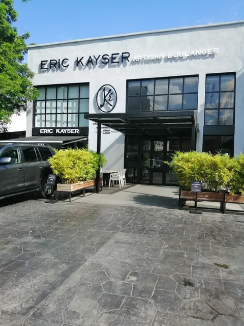 Eric Kayser - Victoria Island