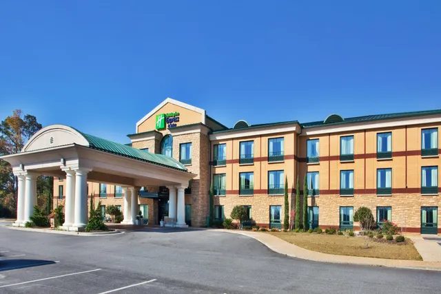 Holiday Inn Express & Suites Macon - I-475 by IHG