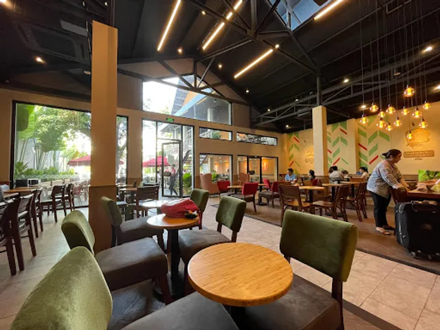 Highlands Coffee - Tran Hung Dao