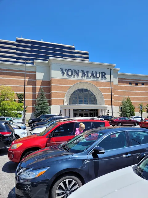 Von Maur