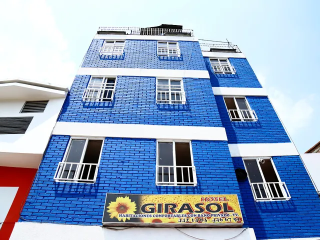 Hotel Girasol