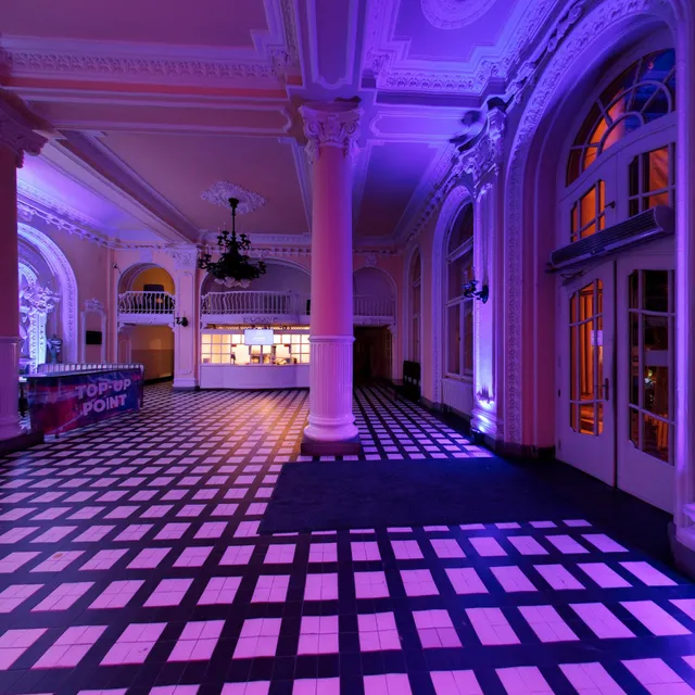 SPARTY - Széchenyi Bath Party