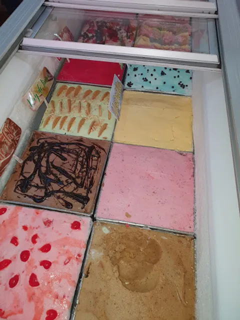 Paleteria y neveria la michoacana el lic