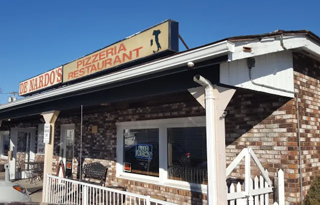 De Nardo's Pizzeria & Restaurant