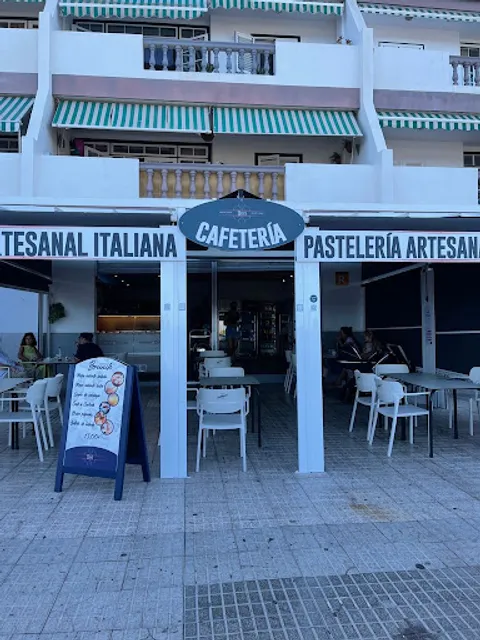 Ducí Cafetería Pastelería Heladería Artesanal