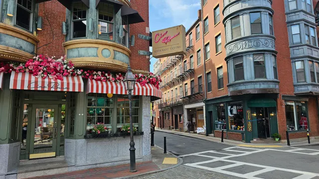 Olde North Square Gift Shoppe