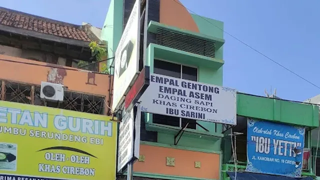 EMPAL GENTONG IBU SARINI