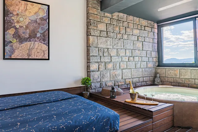 [20] Zagreb Jacuzzi selfcheckins apartments