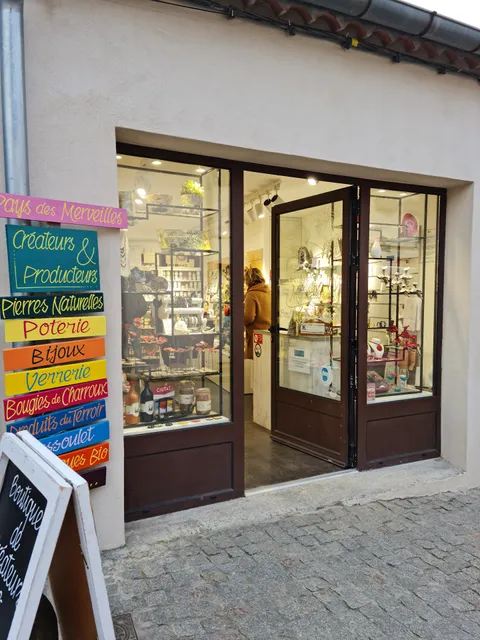 Le pays des merveilles (les pierres de la cite)