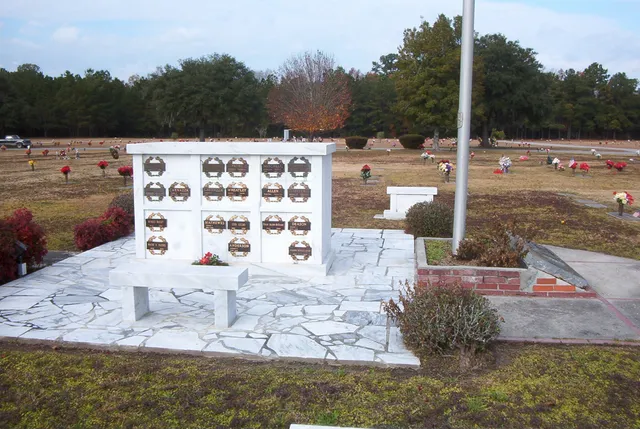 Live Oak Memorial Gardens