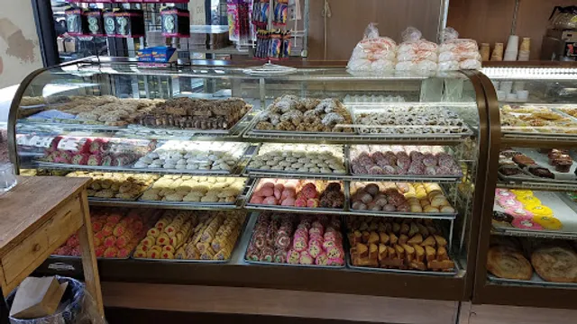 Royal Pastry Shop