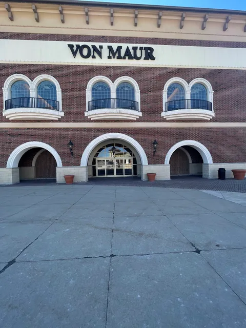 Von Maur