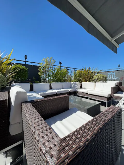 BACCHUS PLAZA, RESTO FESTIF _ CLUB & ROOFTOP - Bourgoin Jallieu 38