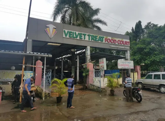 Velvet Treat Family Garden and Bar