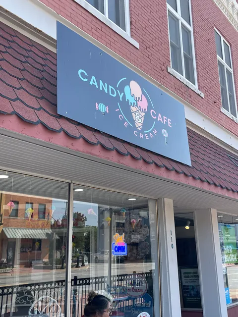 Candy Cafe & Ice Cream