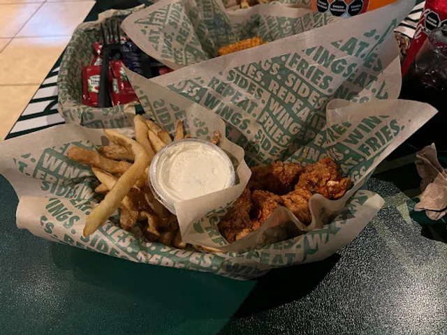 Wingstop Mirador