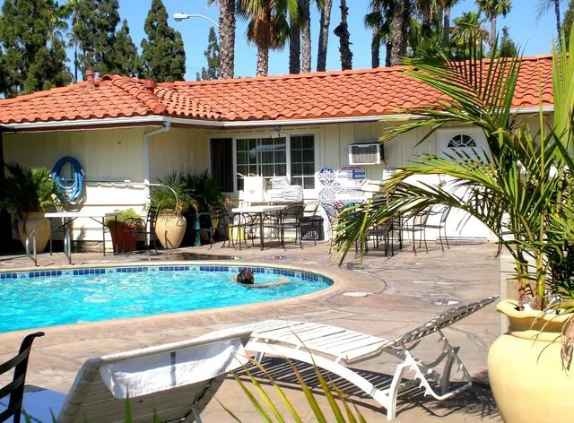 Best Inn & Suites Buena Park