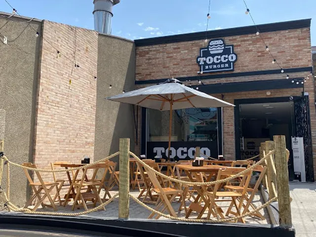 Tocco Burger Mogi