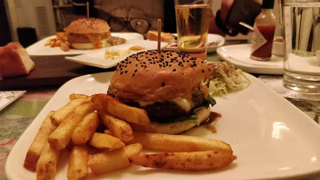 Smoke House Deli Pali Hill