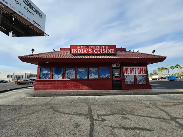 Mt. Everest India's Cuisine