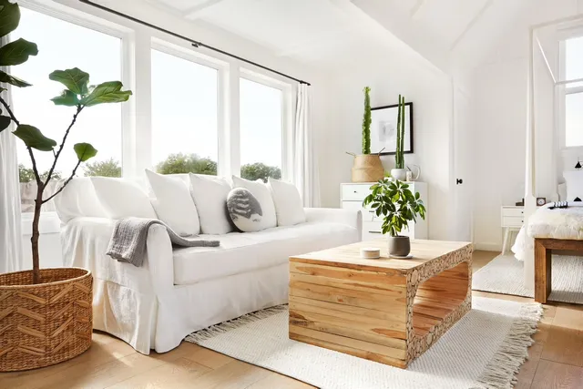 T and T Upholstery and Foam Shop