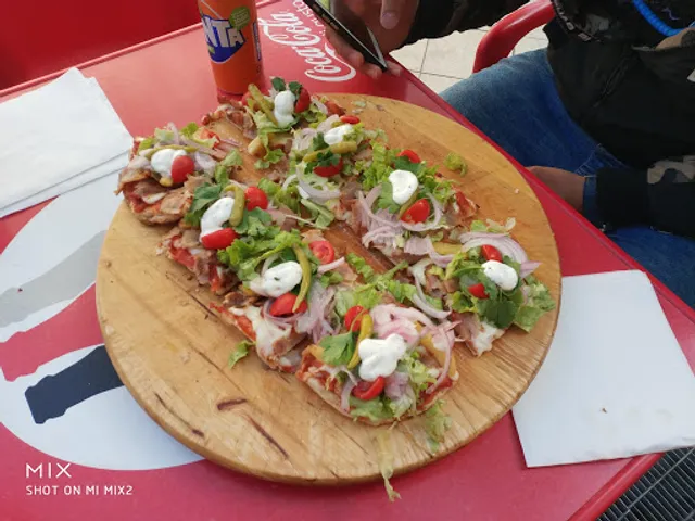 Mezopotamia Kebap Pizza