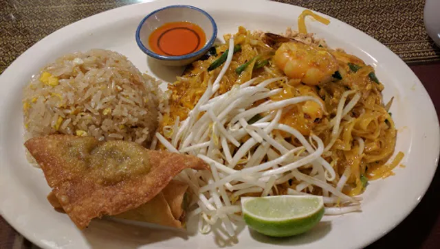 Thai Dishes Restaurant