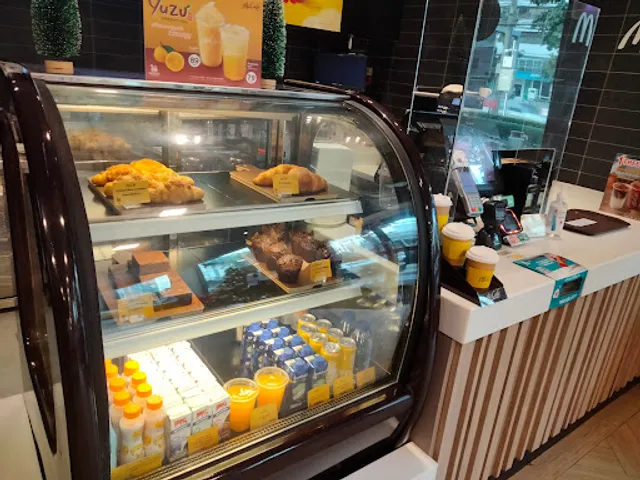 McDonald's Drive Thru • Ratchadaphisek 17