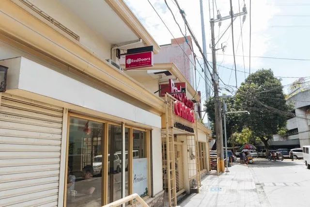 RedDoorz @ San Antonio Makati